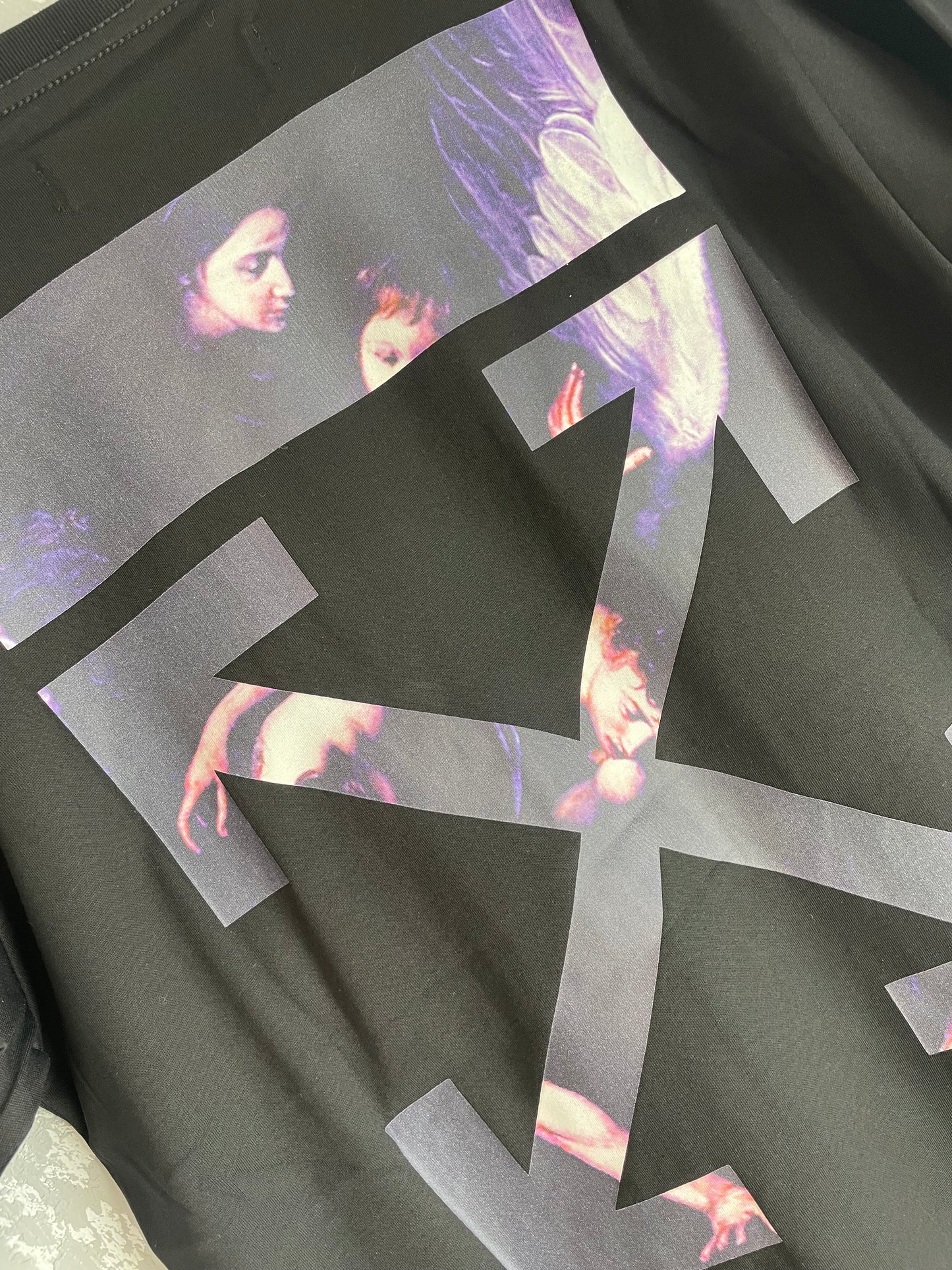 CAMISETA OFF-WHITE NEGRA