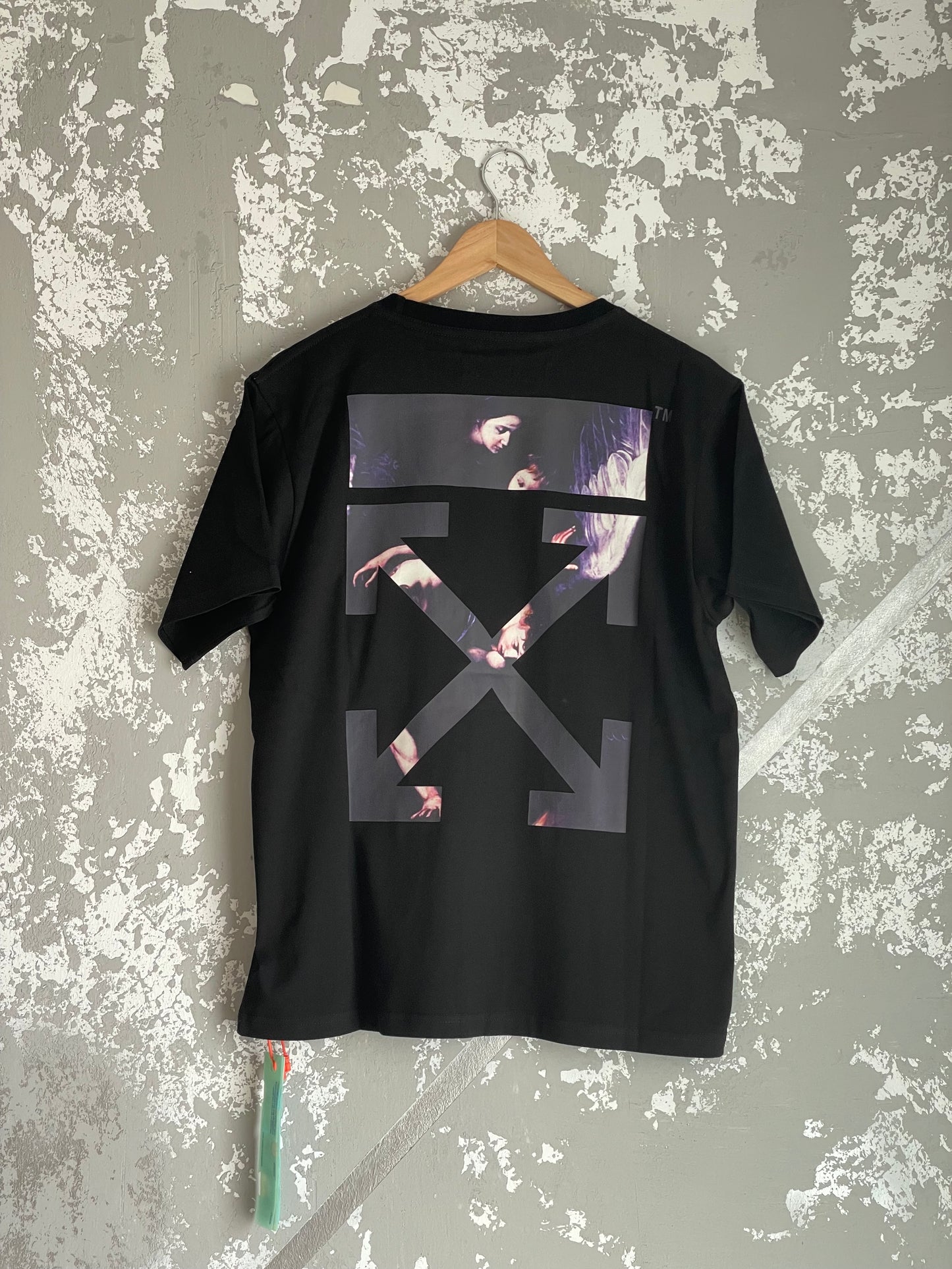 CAMISETA OFF-WHITE NEGRA