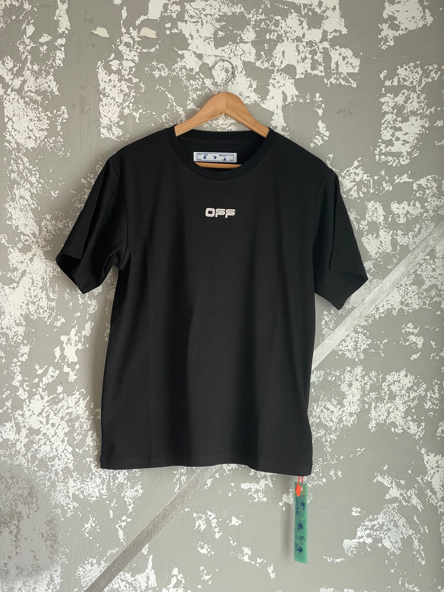 CAMISETA OFF-WHITE NEGRA